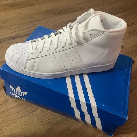 Men’s sneakers Adidas size 13 in white - Picture 1 of 7